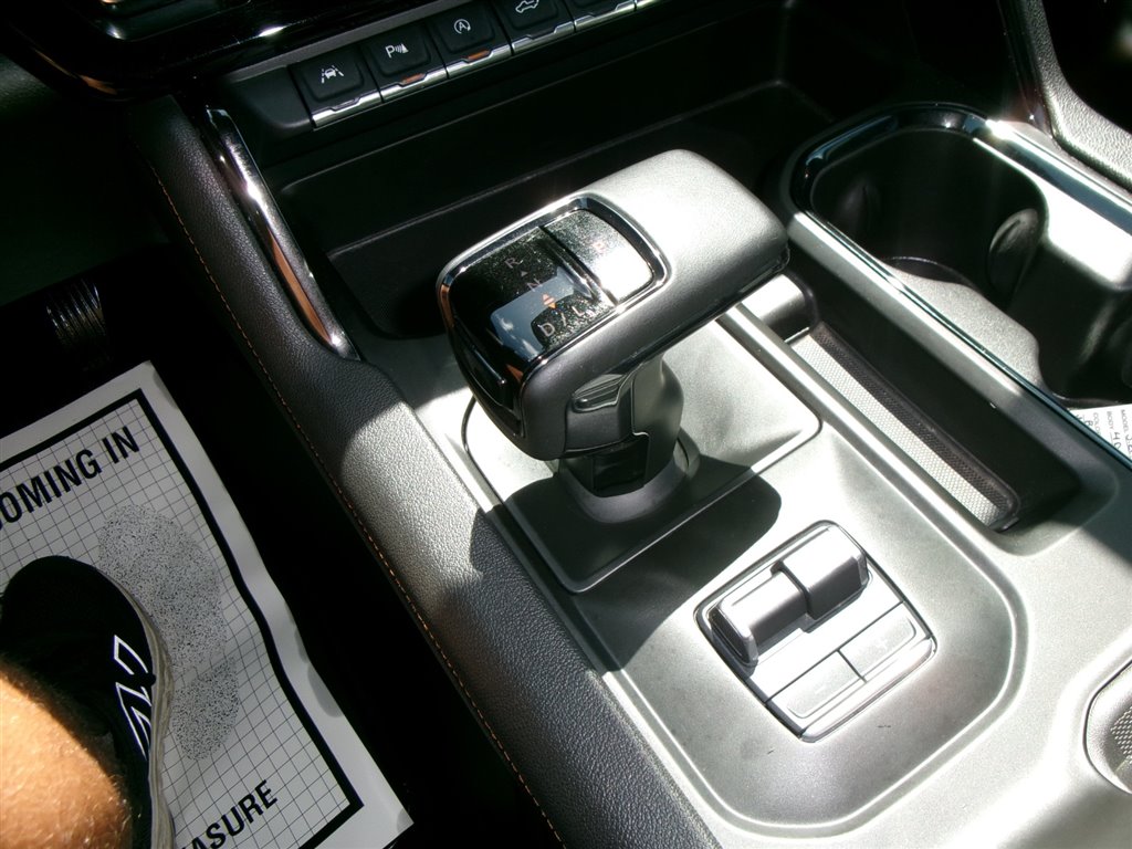 2024 Gmc Sierra AT4 photo 24