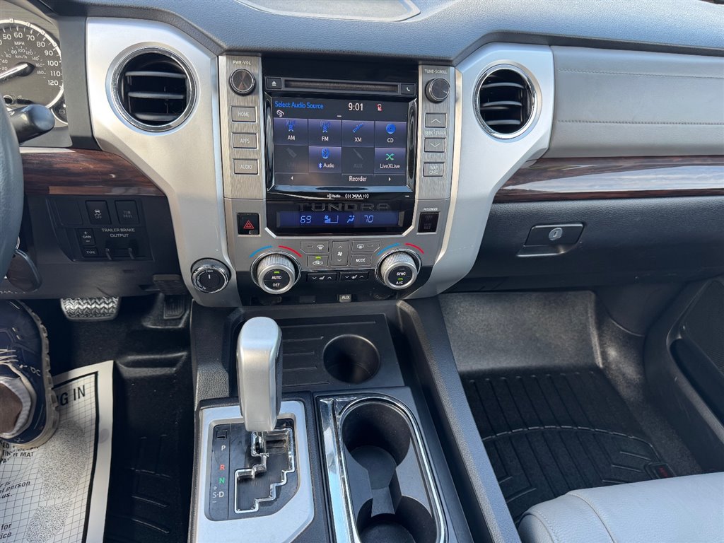 2017 Toyota Tundra Limited CrewMax photo 15