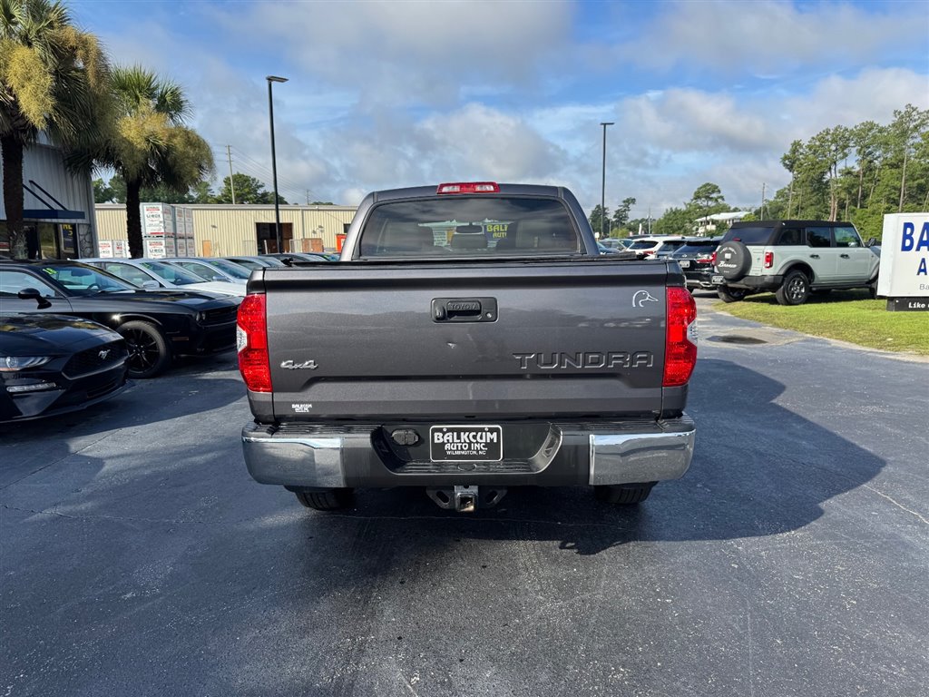 2017 Toyota Tundra Limited CrewMax photo 7