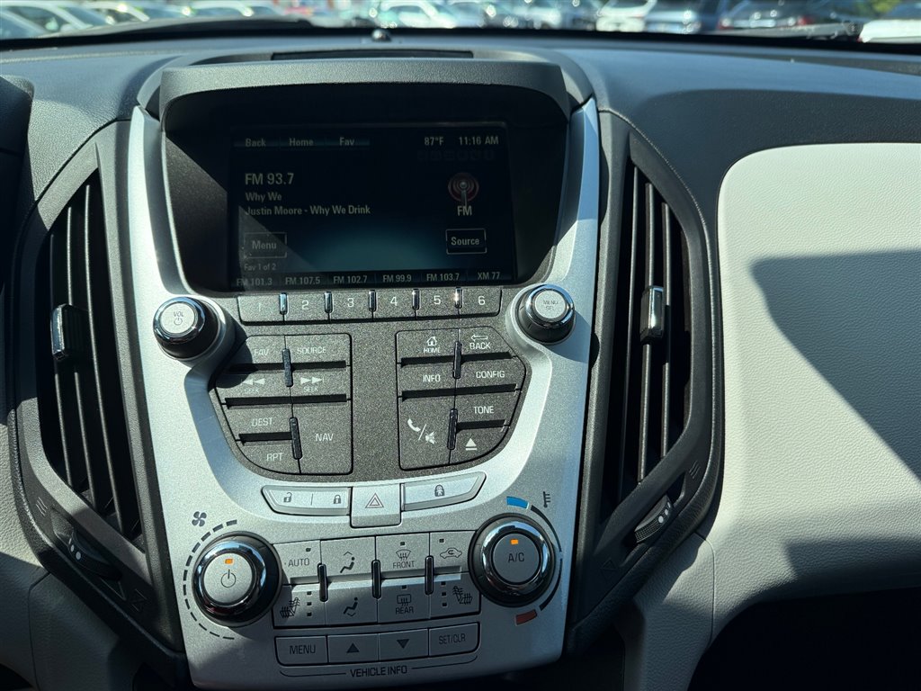 2015 Chevrolet Equinox LTZ photo 18