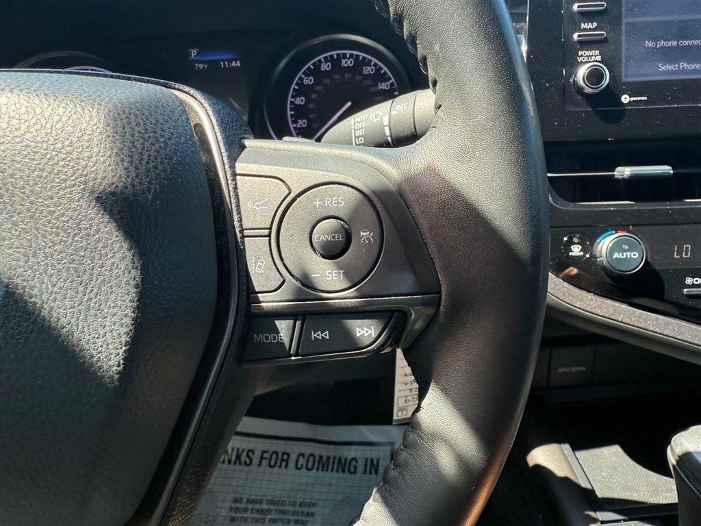 2022 Toyota Camry SE photo 15