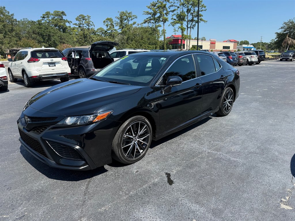 2022 Toyota Camry SE photo 22