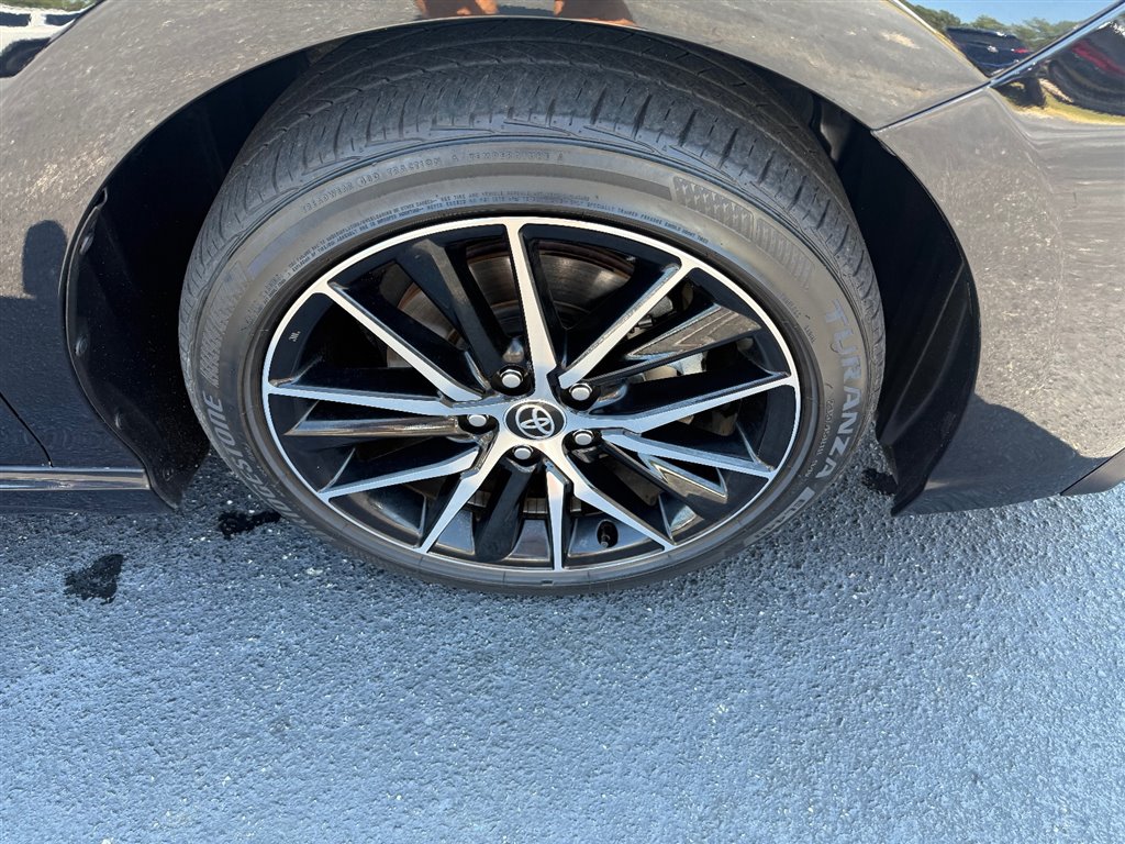 2022 Toyota Camry SE photo 7