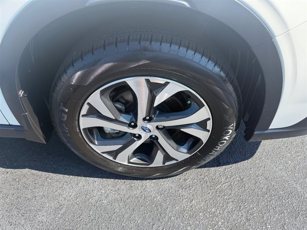 2021 Subaru Outback Limited photo 8