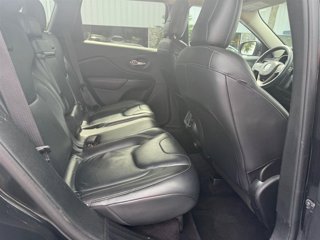 2016 Jeep Cherokee Limited photo 7