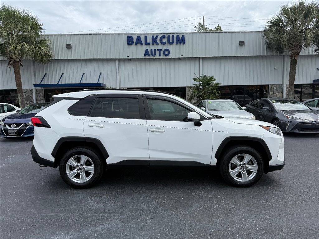 2020 Toyota RAV4 XLE