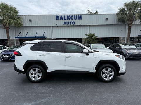 2020 Toyota RAV4 XLE