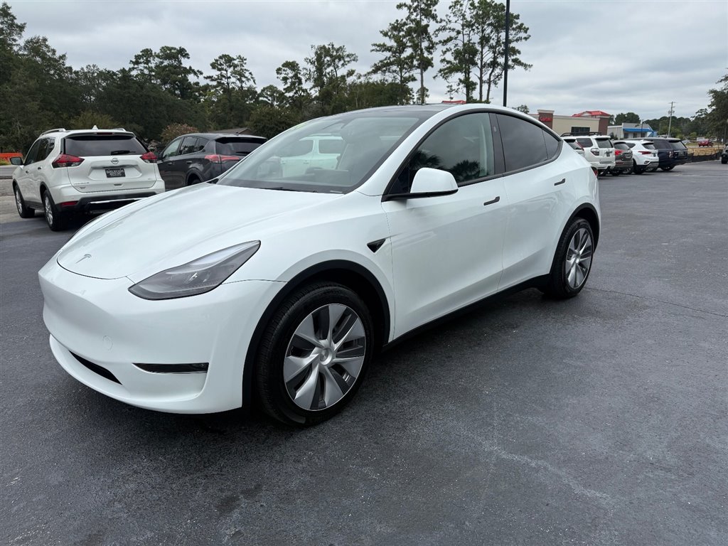 2024 Tesla Model Y Long Range photo 6