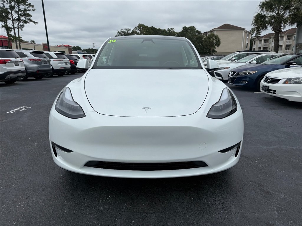 2024 Tesla Model Y Long Range photo 7