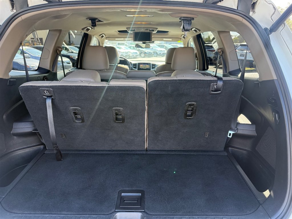 2016 Honda Pilot Touring photo 13