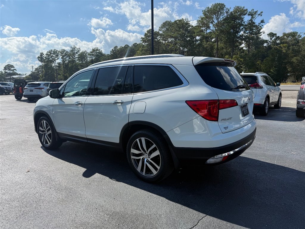 2016 Honda Pilot Touring photo 26