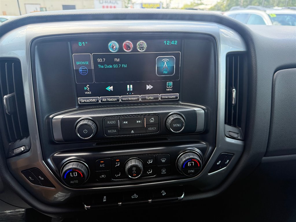 2015 Chevrolet Silverado 1500 LT photo 18