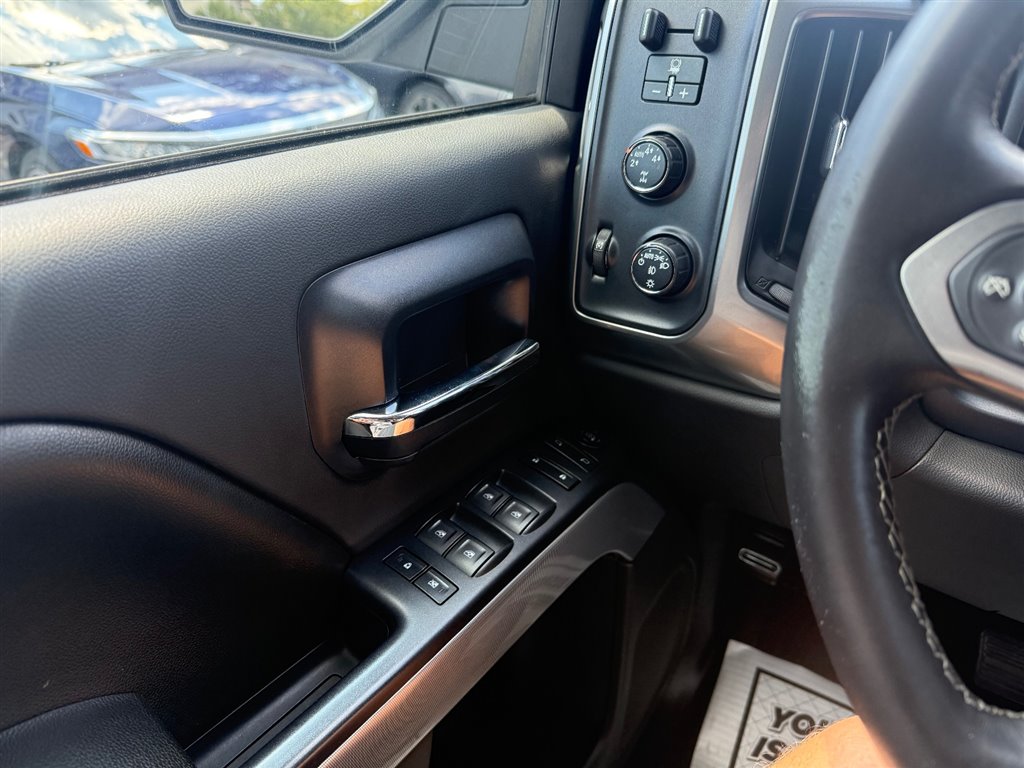 2015 Chevrolet Silverado 1500 LT photo 22