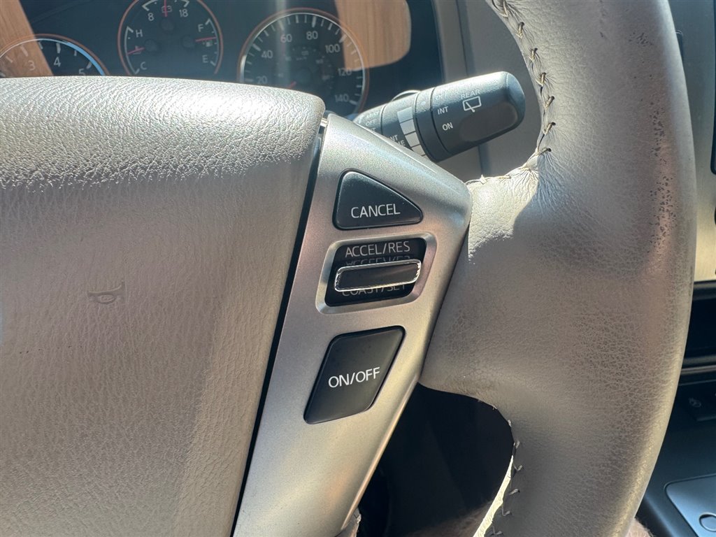 2015 Nissan Armada Platinum photo 16