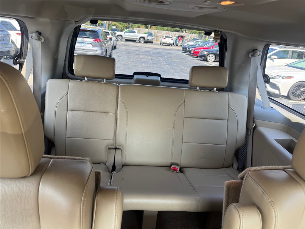 2015 Nissan Armada Platinum photo 24