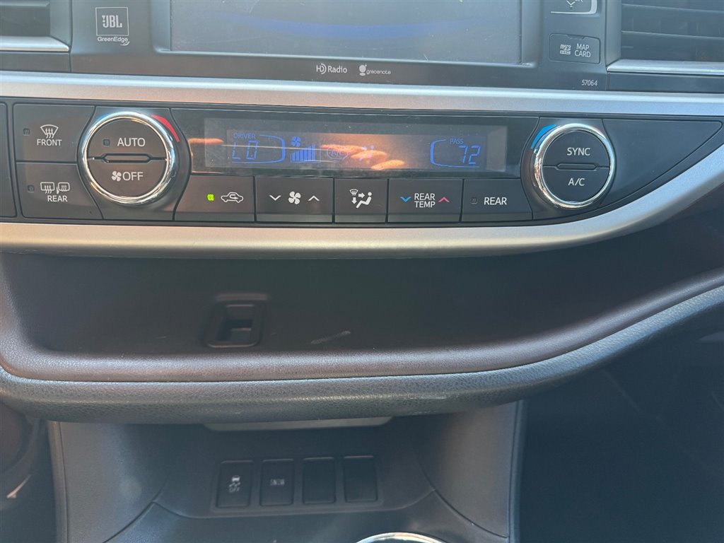 2014 Toyota Highlander Limited photo 22