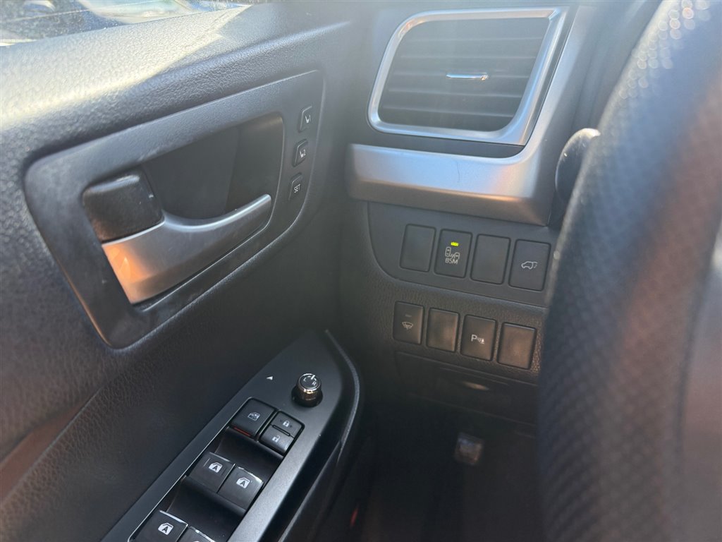 2014 Toyota Highlander Limited photo 24