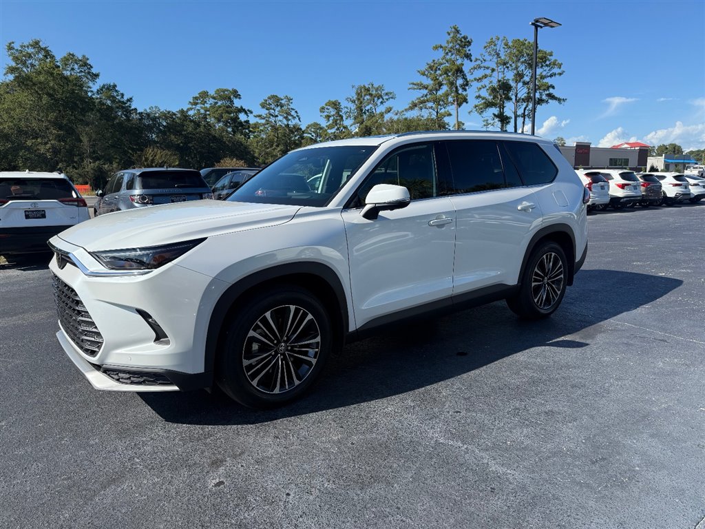 2025 Toyota Highlander Hybrid Limited photo 27