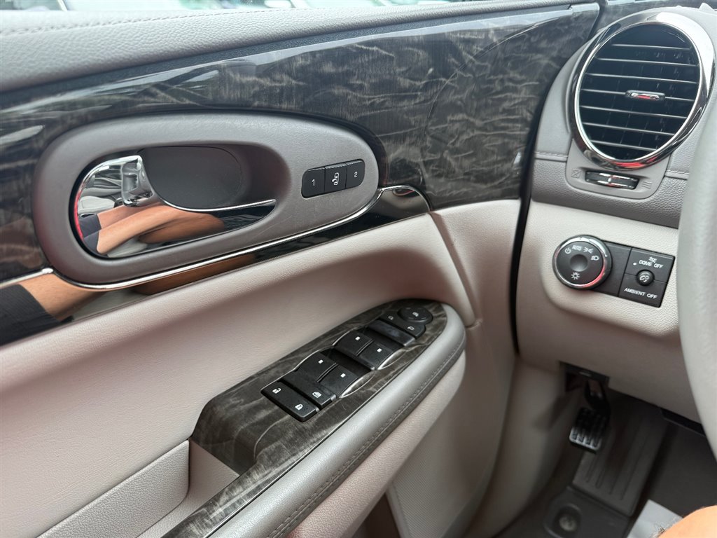 2014 Buick Enclave Leather photo 24