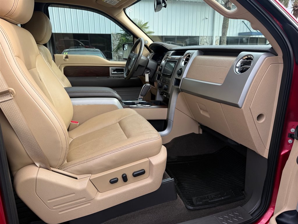 2012 Ford F-150 Platinum photo 11