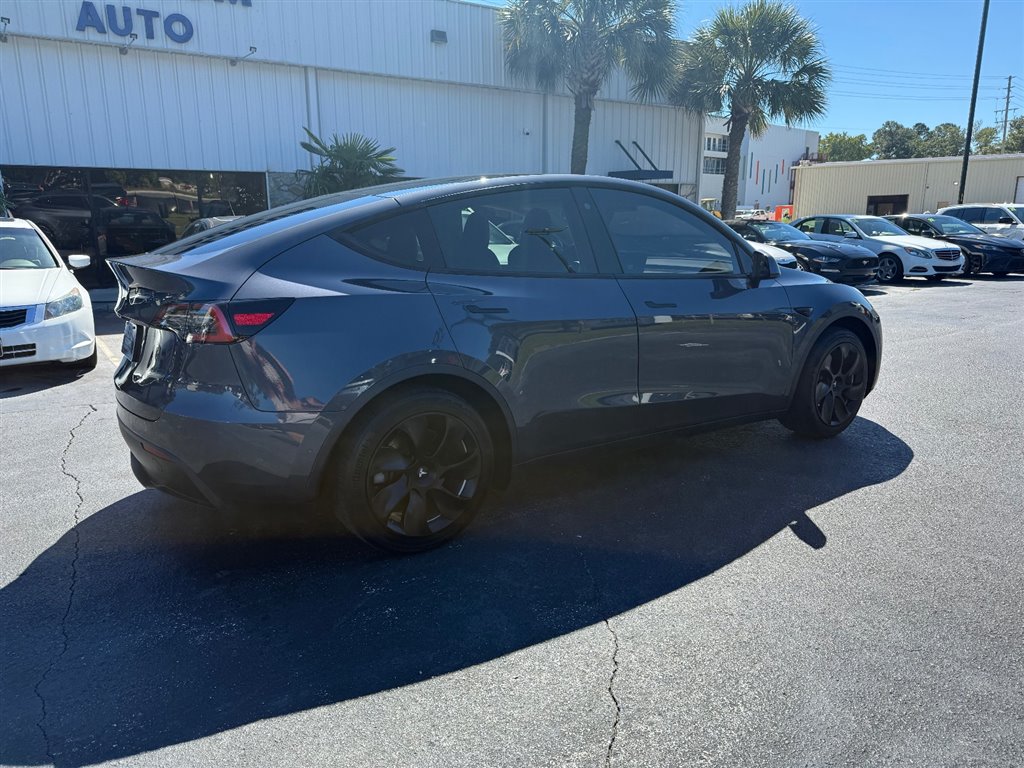2021 Tesla Model Y Long Range photo 3