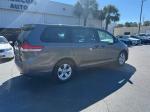 2014 Toyota Sienna Fwd 7-Passenger V6 Pic 2854_V202510301232482