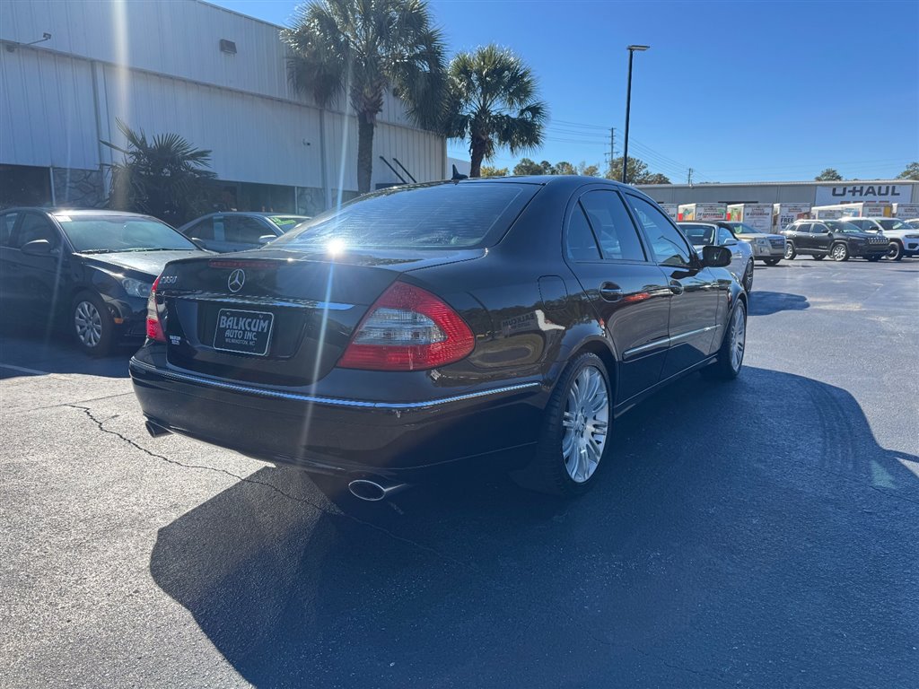2007 Mercedes Benz E photo 4