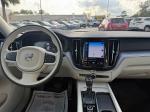 2021 Volvo Xc60 T5 Momentum Awd Pic 2854_V202511261449108
