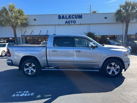 2019 RAM 1500 Laramie Crew Cab SWB 4WD