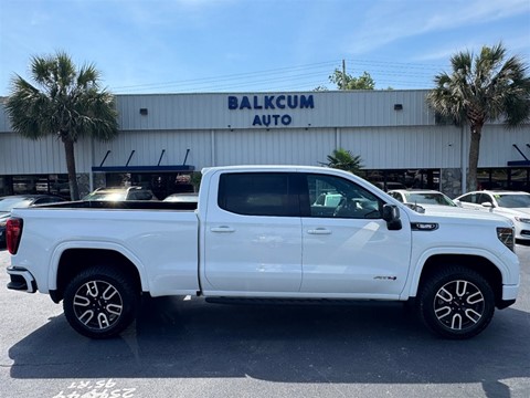2022 GMC Sierra 1500 AT4 Crew Cab 4WD