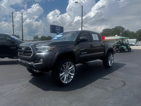 2018 TOYOTA TACOMA SR5 V6