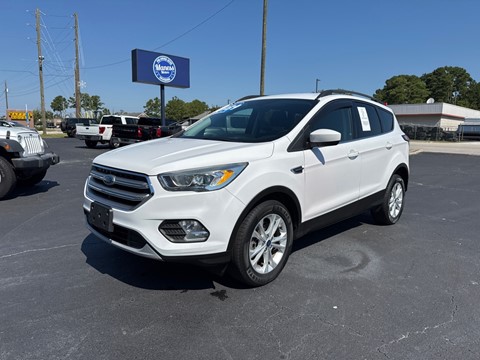 2017 FORD ESCAPE SE