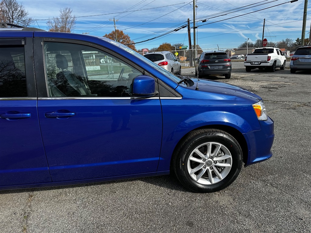 2019 Dodge Grand Caravan SXT photo 11