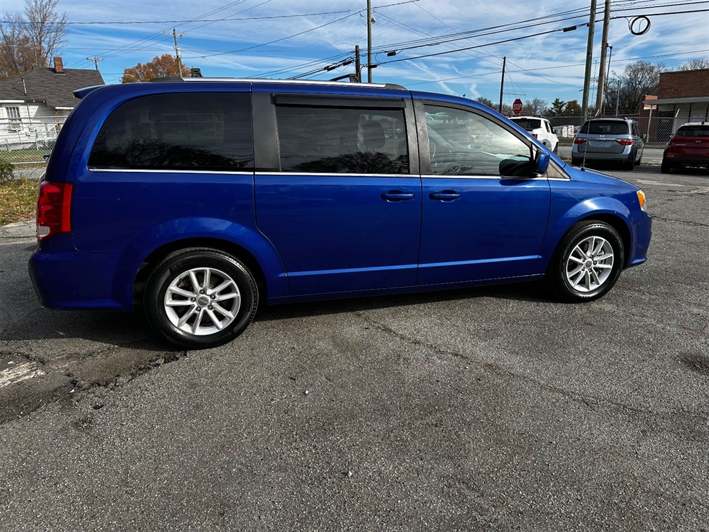 2019 Dodge Grand Caravan SXT photo 9