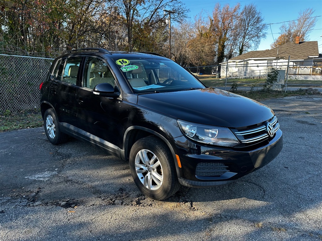 2016 Volkswagen Tiguan S photo 11