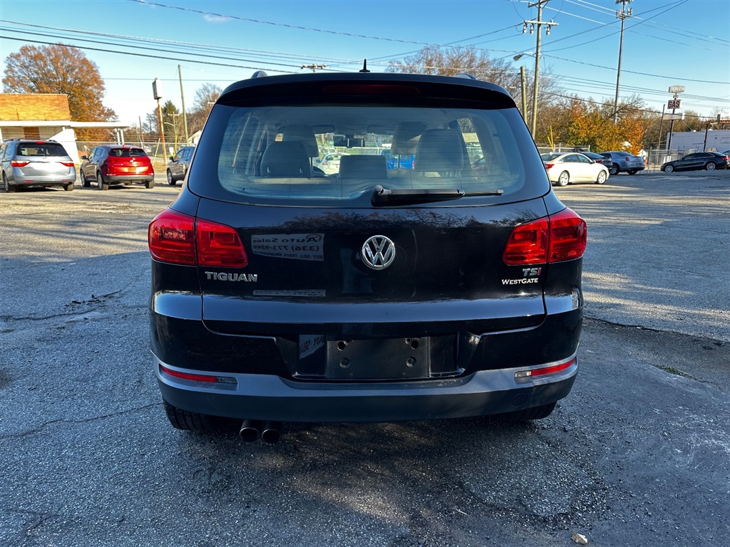 2016 Volkswagen Tiguan S photo 8