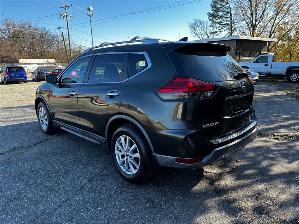 2017 Nissan Rogue S photo 5