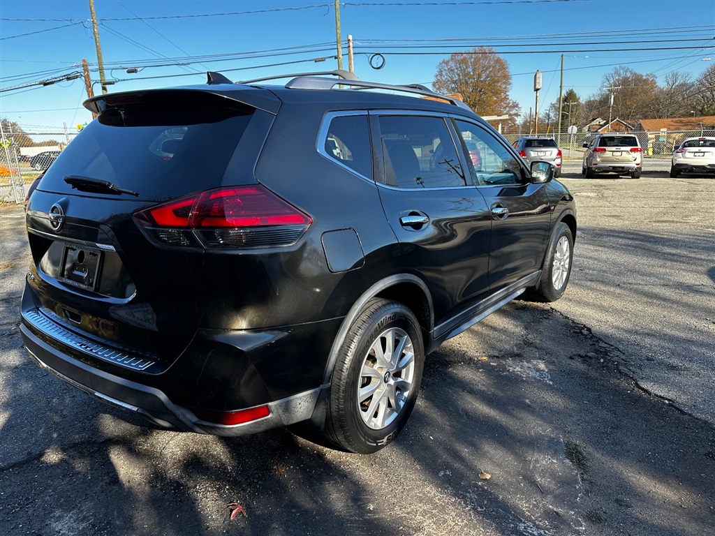 2017 Nissan Rogue S photo 9