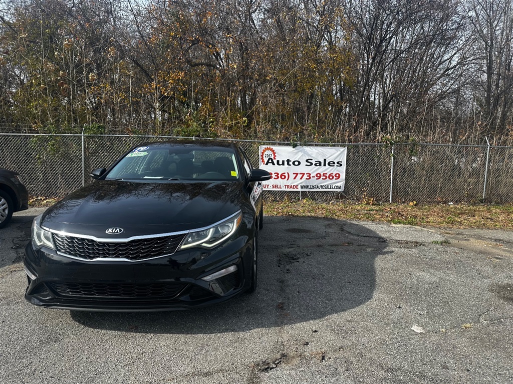 2019 Kia Optima LX photo 2