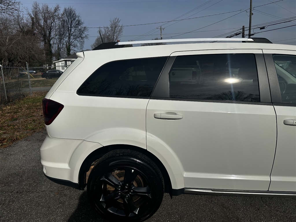 2020 Dodge Journey Crossroad photo 11