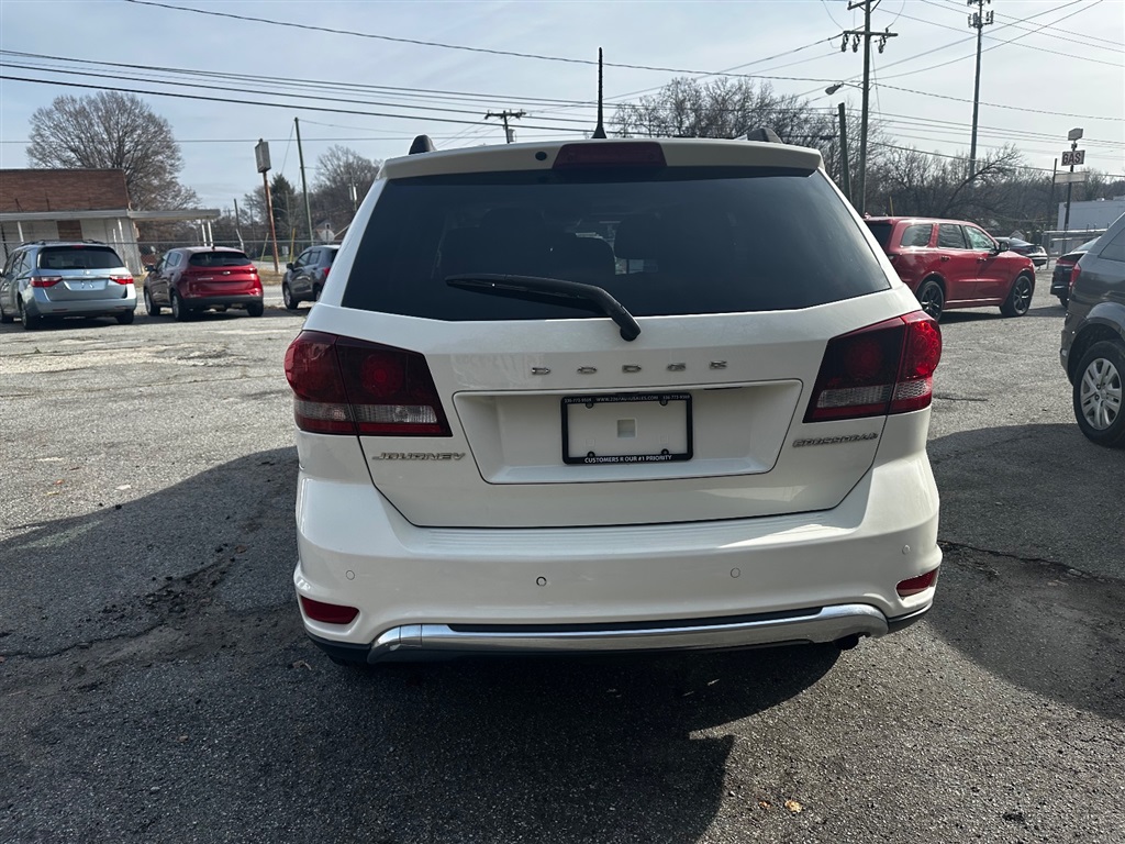 2020 Dodge Journey Crossroad photo 16