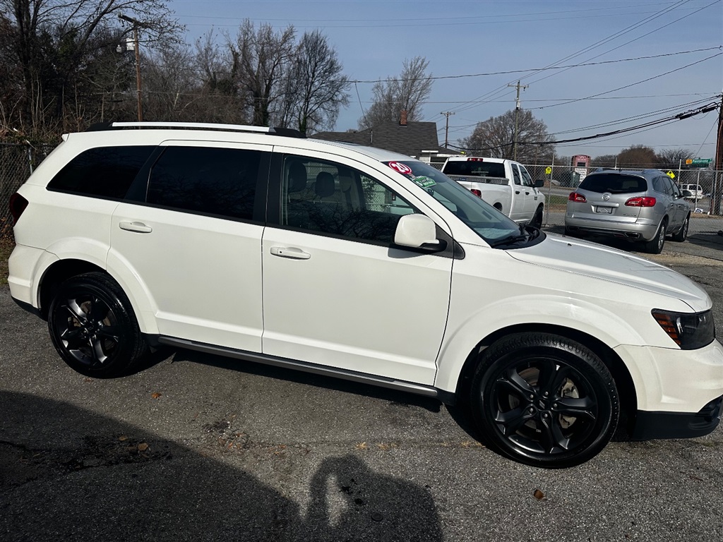 2020 Dodge Journey Crossroad photo 8