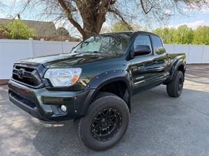 2014 Toyota Tacoma Access Cab V6 5AT 4WD for sale by dealer