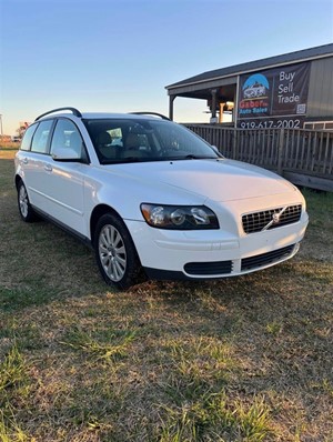 2005 Volvo V50 2.4i for sale by dealer