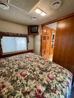 2000 Damon Ultra-Sport 3670 X-Line Motorhome Pic 2874_V2025072215425924
