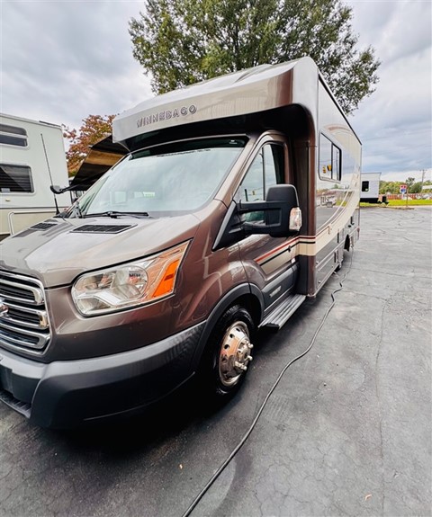 2018 Ford Winnebago Fuse 23T T-350 HD DRW