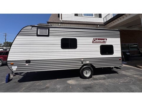 2024 Coleman 17 B Coleman 17B -