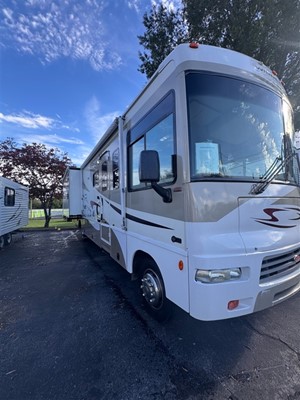 2007 Winnebago SightSeeker 35J - for sale by dealer