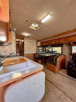 2007 Winnebago Sightseeker 35J Pic 2874_V2025100715052612