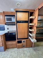 2007 Winnebago Sightseeker 35J Pic 2874_V2025100715052620